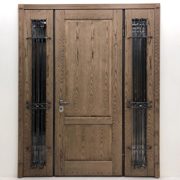 С остеклением и ковкой по бокам С остеклением и ковкой по бокам