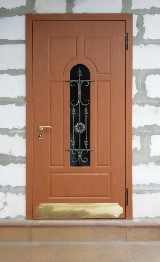 С латунным отбойником С латунным отбойником