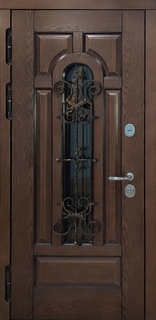 Стальная термодверь с кованой решеткой, стеклопакетом и отделкой из массива Стальная термодверь с кованой решеткой, стеклопакетом и отделкой из массива